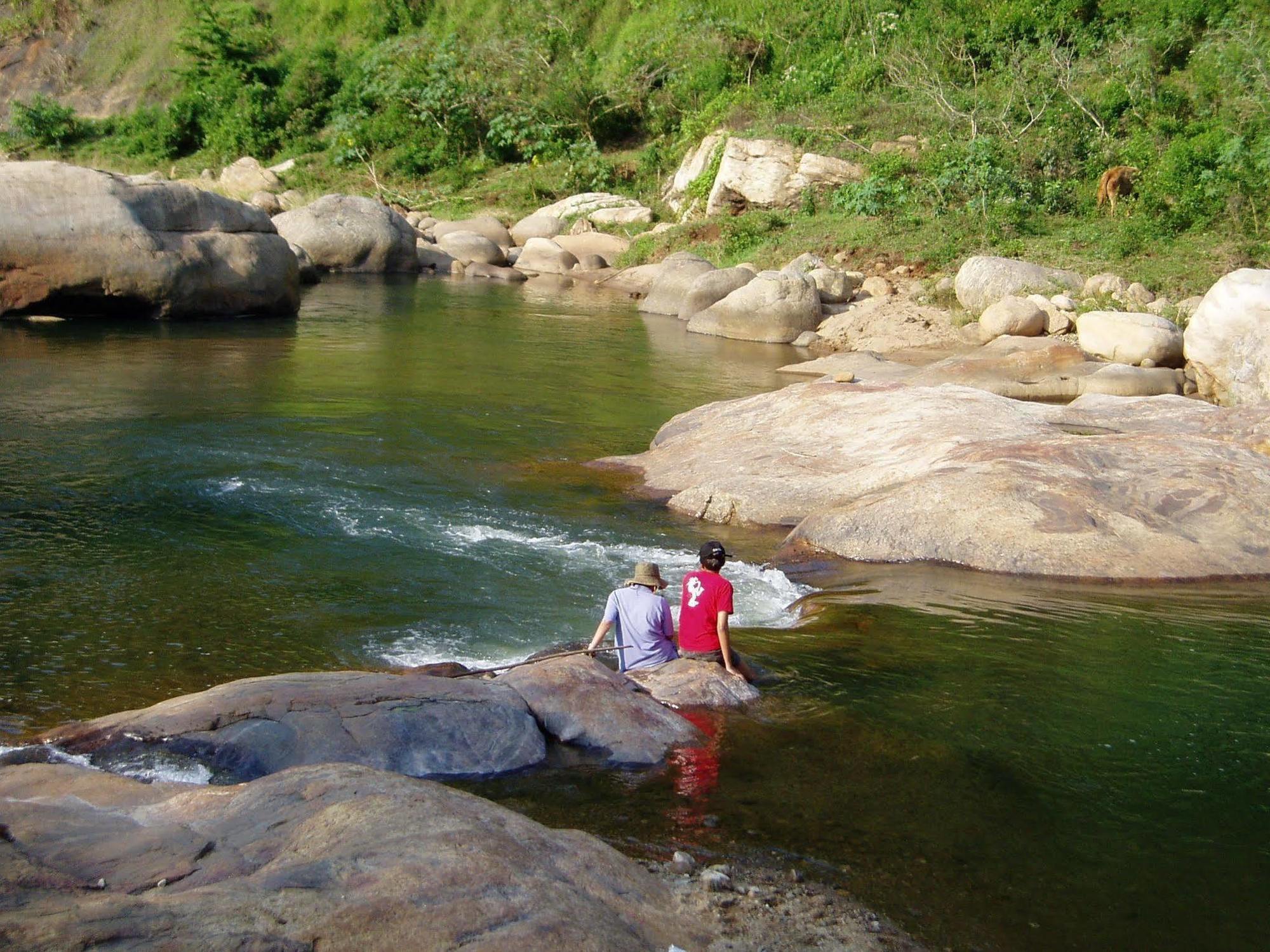 River Garden Resort Belihuloya Bagian luar foto